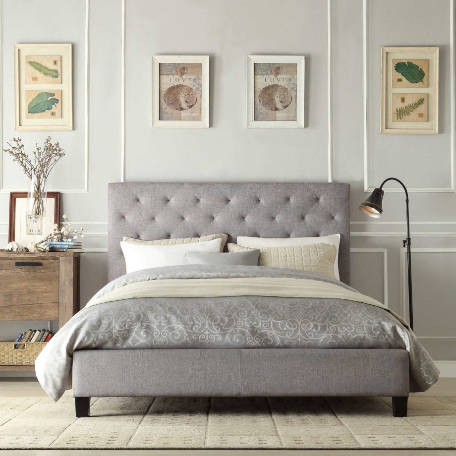 Classic Tufted Bed For New Room